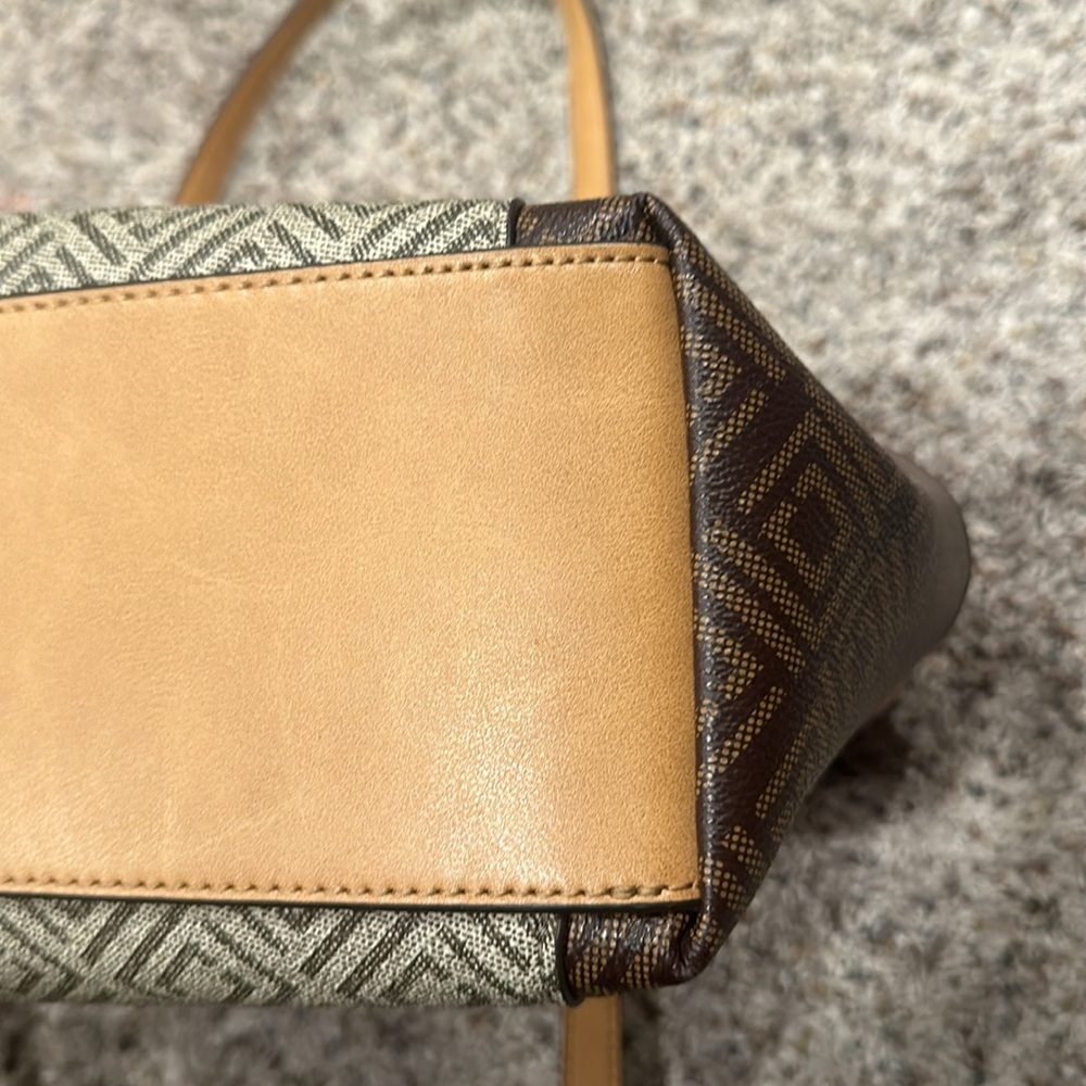 Liz Claiborne Purse - Picture 11 of 14